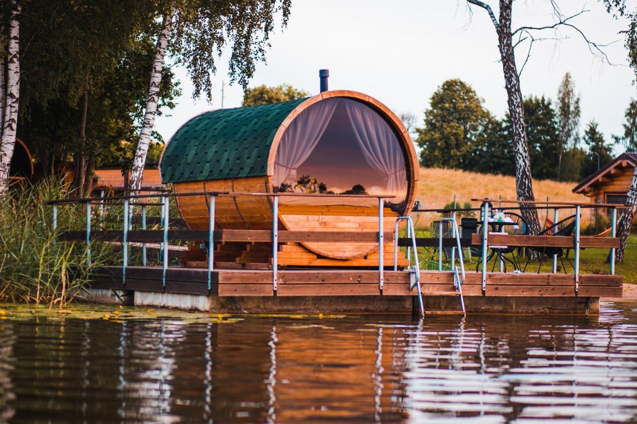 Hotel Ezermala Valdemārpils Exteriér fotografie
