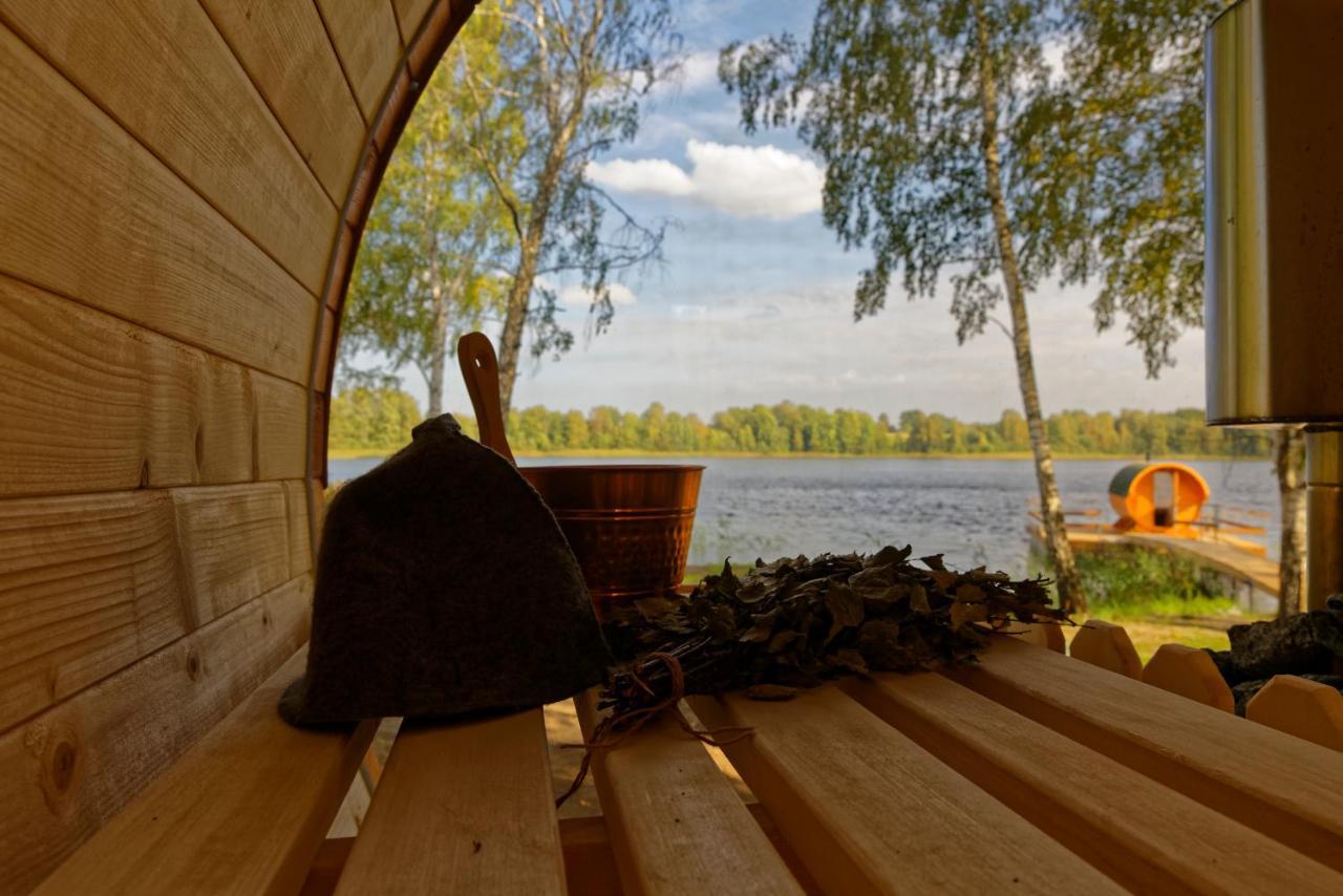 Hotel Ezermala Valdemārpils Exteriér fotografie