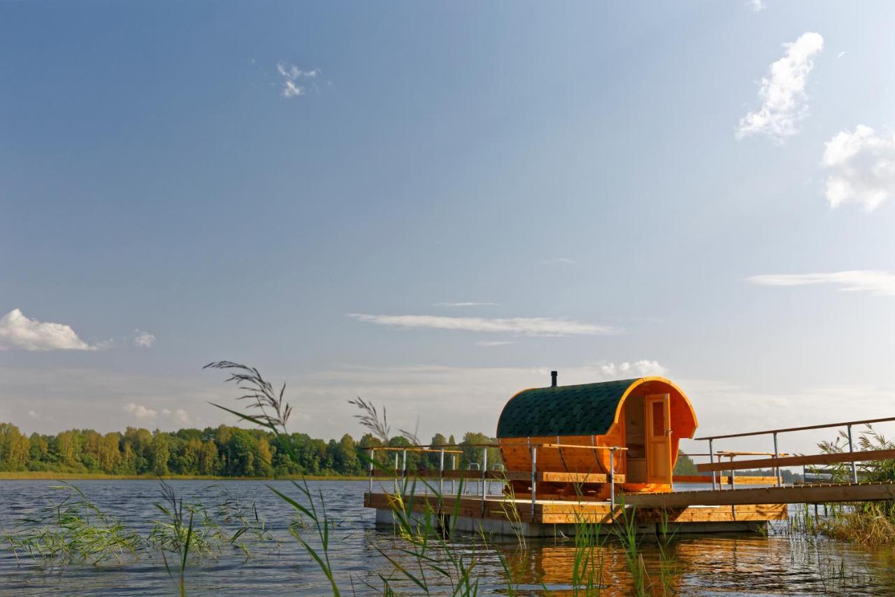 Hotel Ezermala Valdemārpils Exteriér fotografie