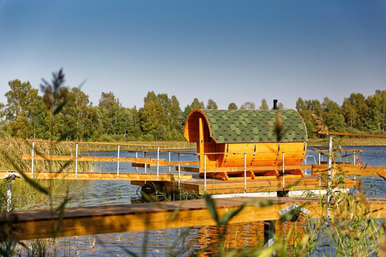 Hotel Ezermala Valdemārpils Exteriér fotografie